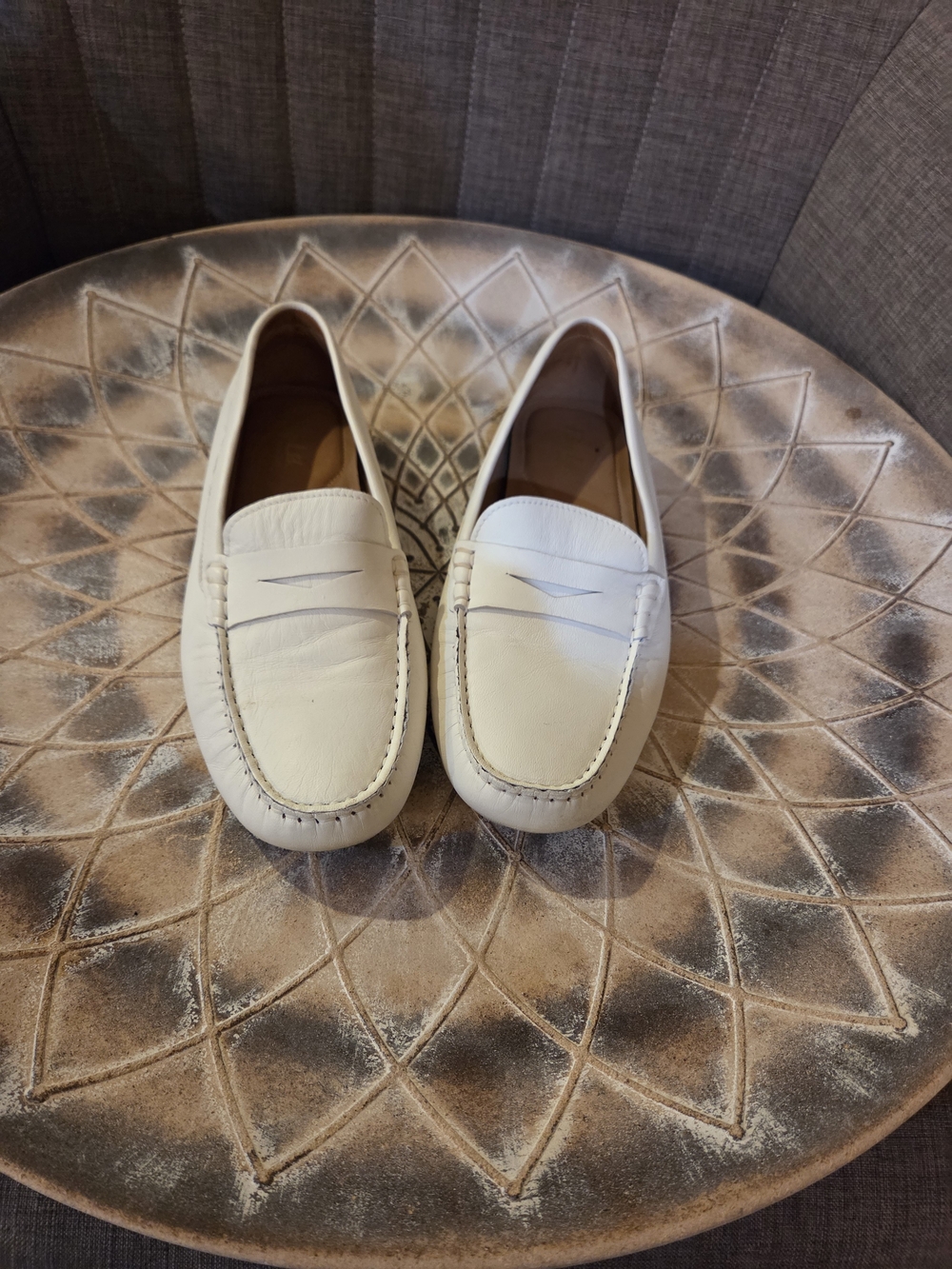 Classic White Leather Penny Loafers, New, 9.5, Flagg, LTD